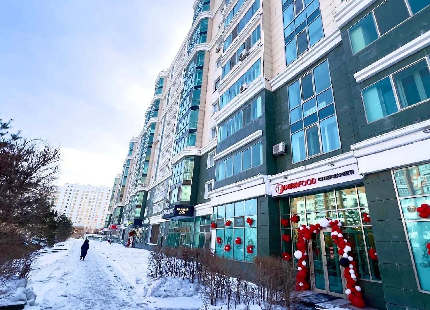 Apartment 241 Уютная 3-Комнатная Квартира Возле Байтерека 130 Кв М С 3 Кроватями И 2 Диванами И 2 Санузлами Nur-Sultan